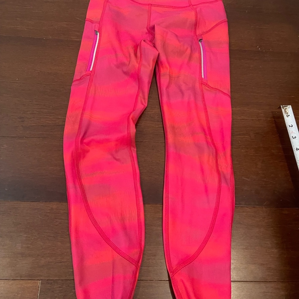 guc Athleta rainier printed tight Pink and Orange Leggings xs - Picture 11 of 11